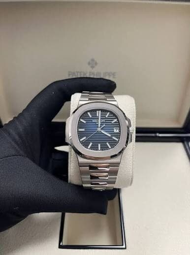 Patek Philippe Nautilus 5811/1G White Gold